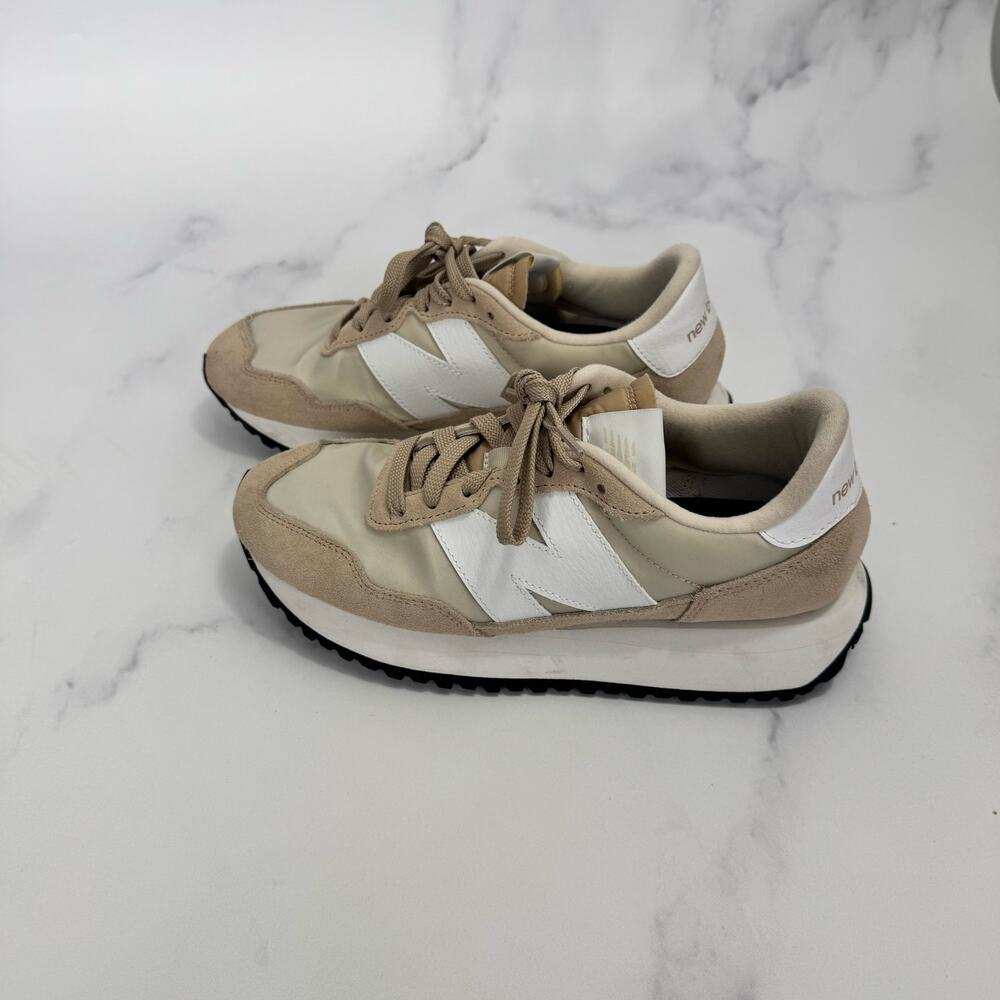 New Balance 237 Womens Size 8 Retro Sneakers Suede Logo Casual Athleisure Chic - Picture 3 of 10